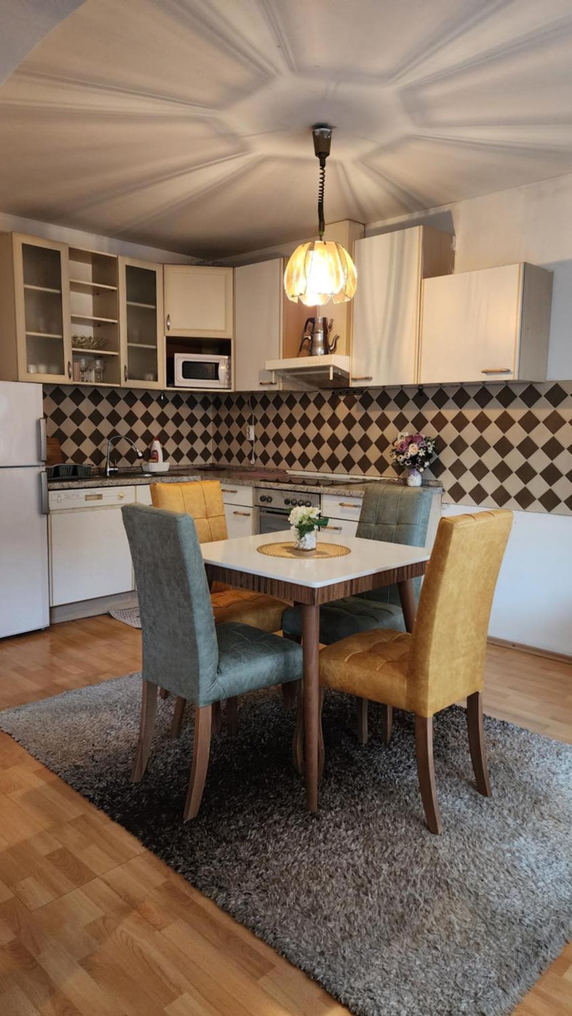 City Park Apartments Prishtine Bagian luar foto